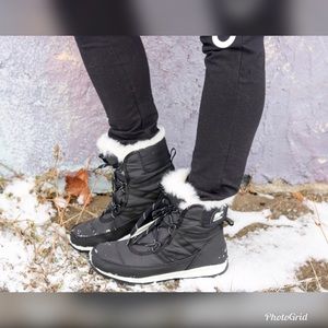 sorel whitney snow bootie